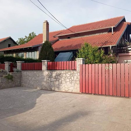 Apartmán Jezero Aranđelovac Exteriér fotografie