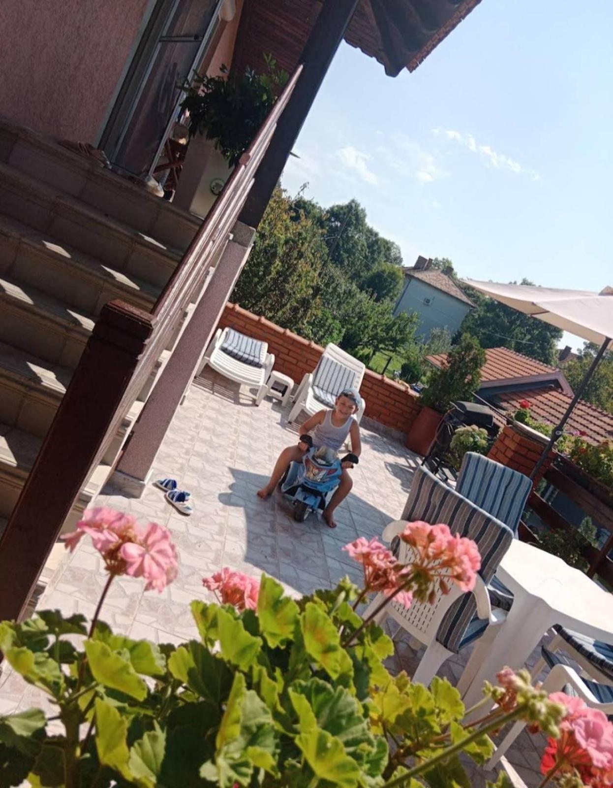 Apartmán Jezero Aranđelovac Exteriér fotografie